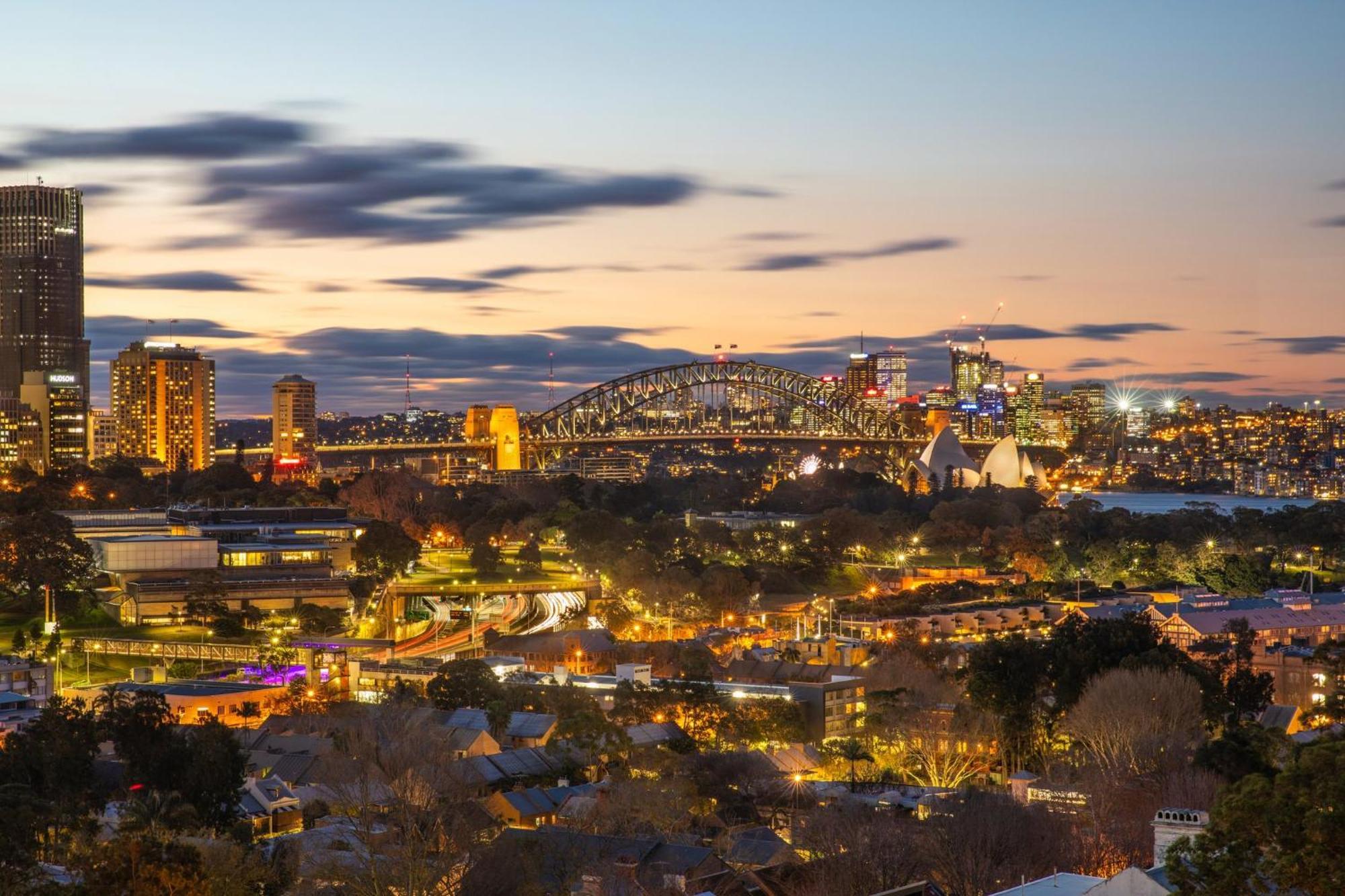 Holiday Inn Sydney Potts Point Bagian luar foto